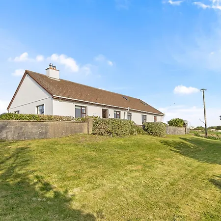 Little Tara, Casa vacanze Ballyconneely
